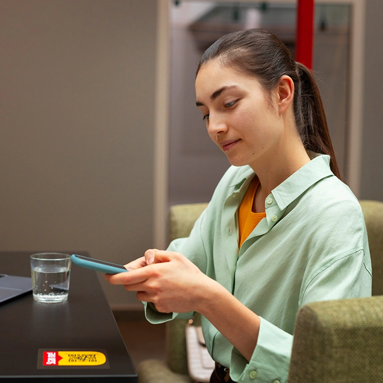 Building Trust with Consistent Faces